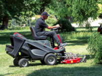 Trattorino tagliaerba a batteria GSR+